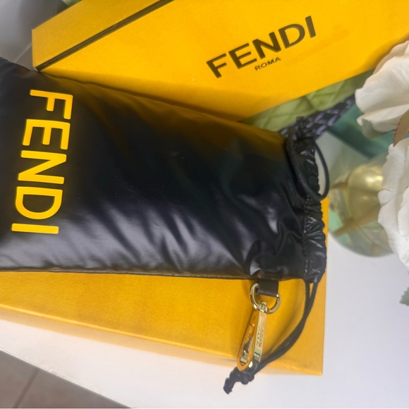 FENDI Sunglasses- White - Picture 7 of 8